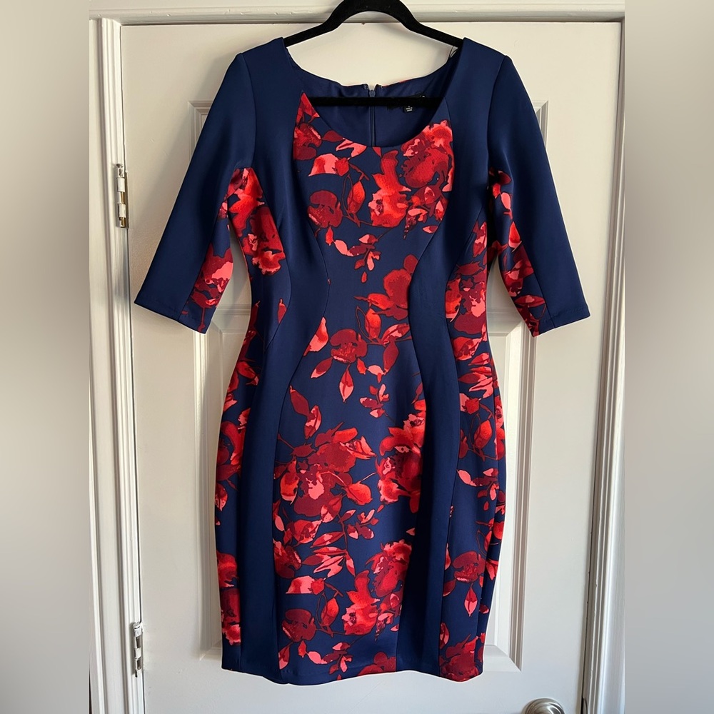 Signature by Sangria Blue and Red Sheath Dress 3/4 Sleeve Scoop Neck